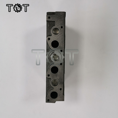 1A033-03043 Kubota D1703 Silindir Kafası U35 L3430 Ekskavatör Motor Parçaları