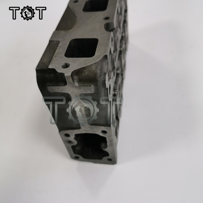1A033-03043 Kubota D1703 Silindir Kafası U35 L3430 Ekskavatör Motor Parçaları